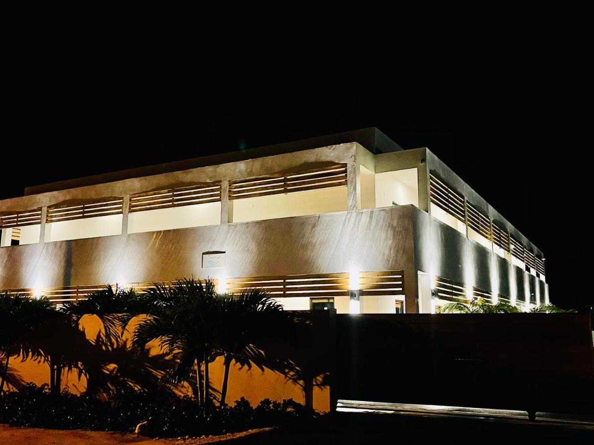 Seascape Hotel The Bight Settlements Esterno foto